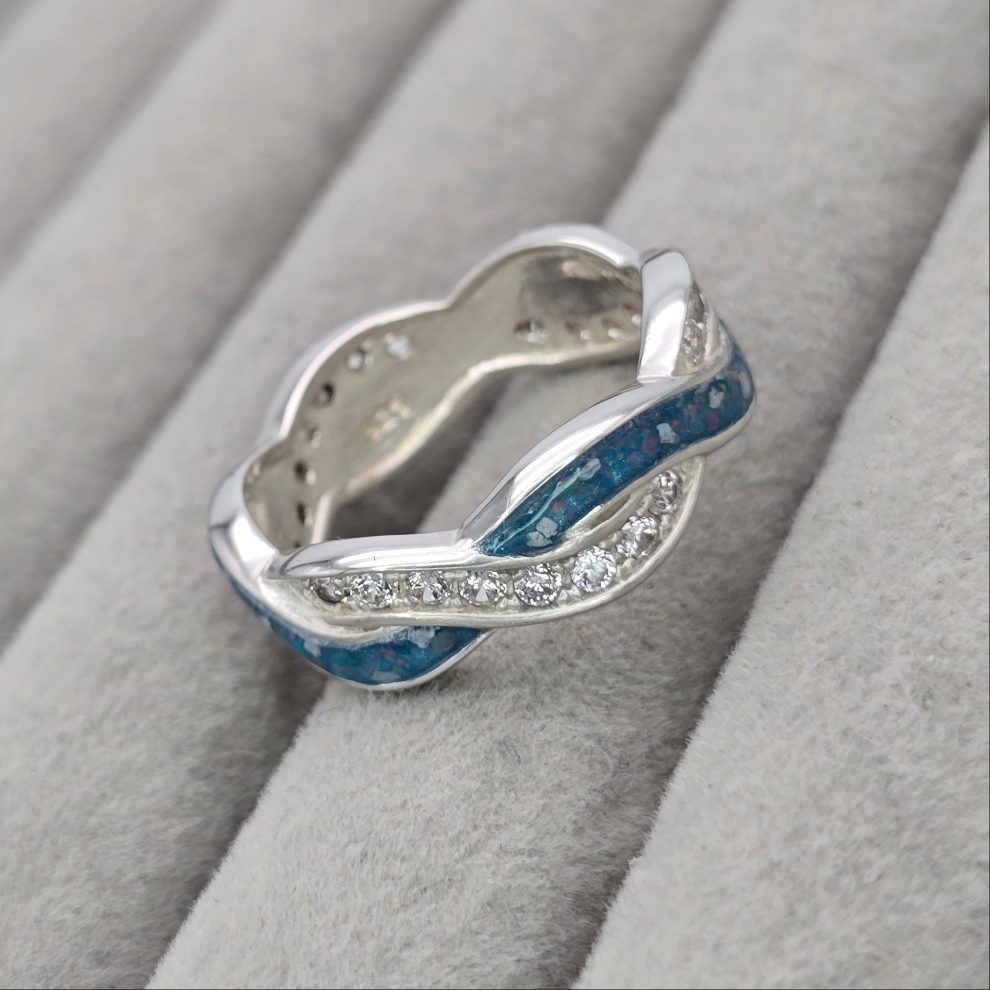 Full double wave cubic zirconia band