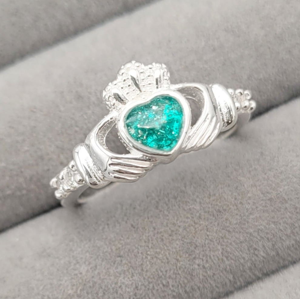 Yvonne claddagh ring