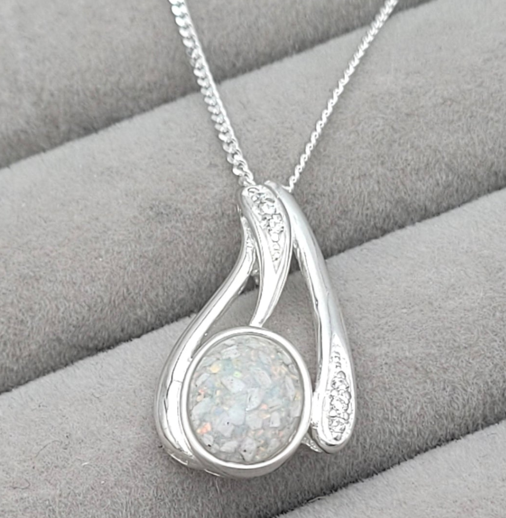 Cubic zirconia memorial pendant