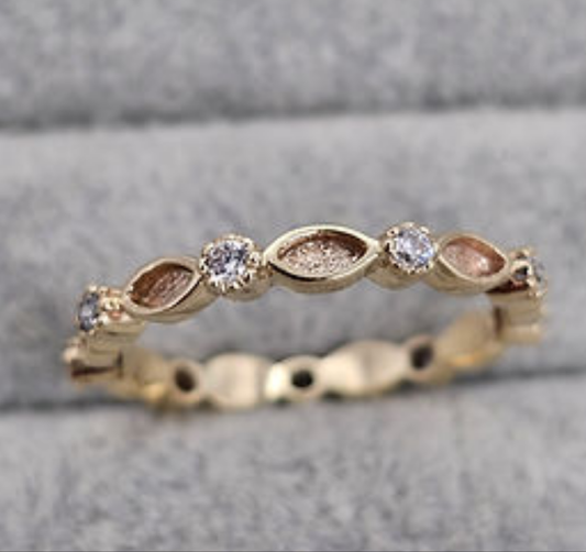 9ct gold full marquise cz ring