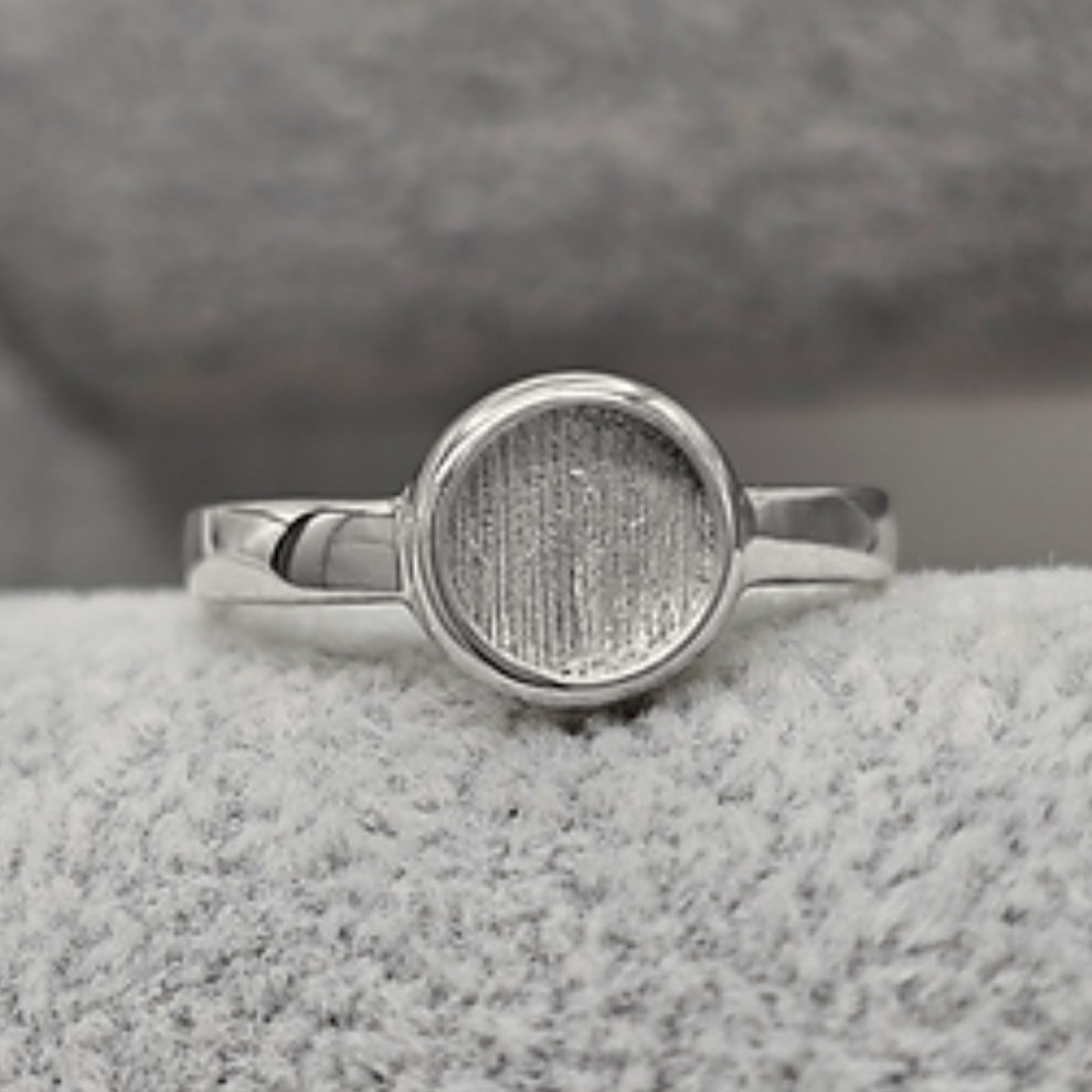 ** PRE ORDER ** New thick trim large round ring