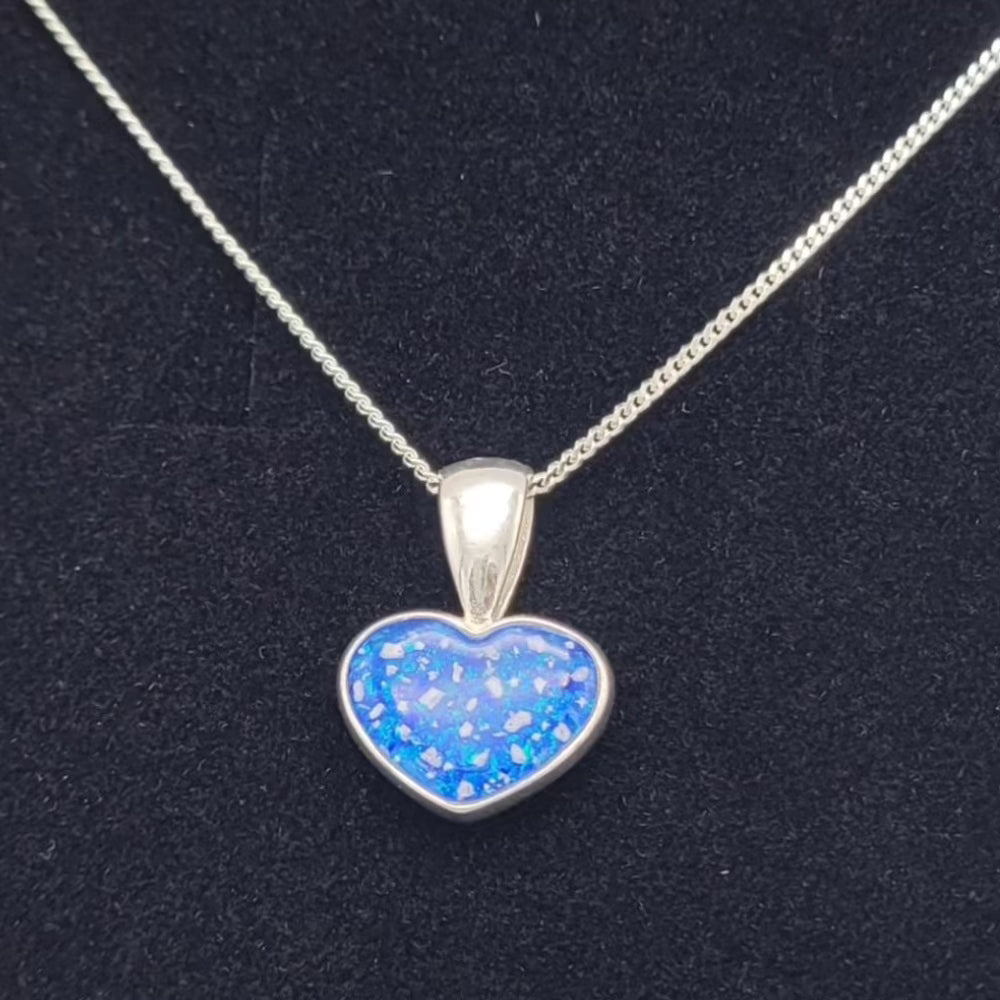 Rounded heart pendant