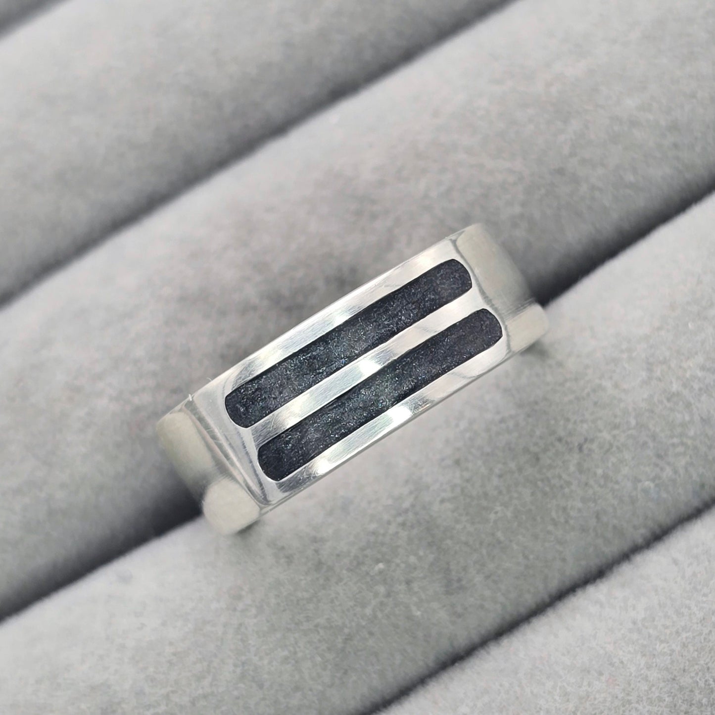 Gents double channel ring