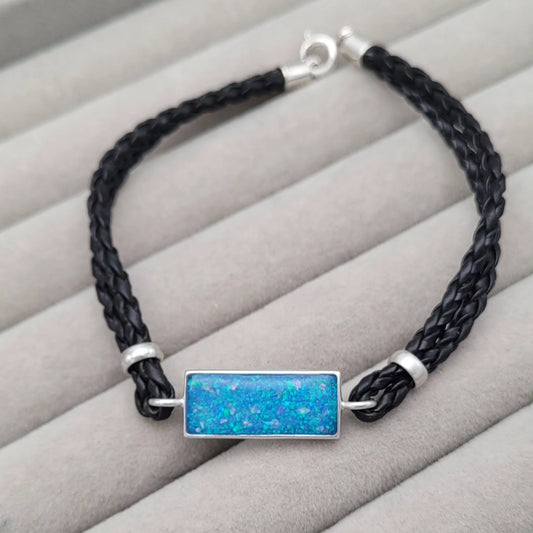 Unisex leather strap bracelet