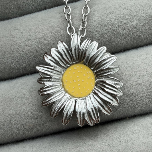 Stainless steel Daisy pendant