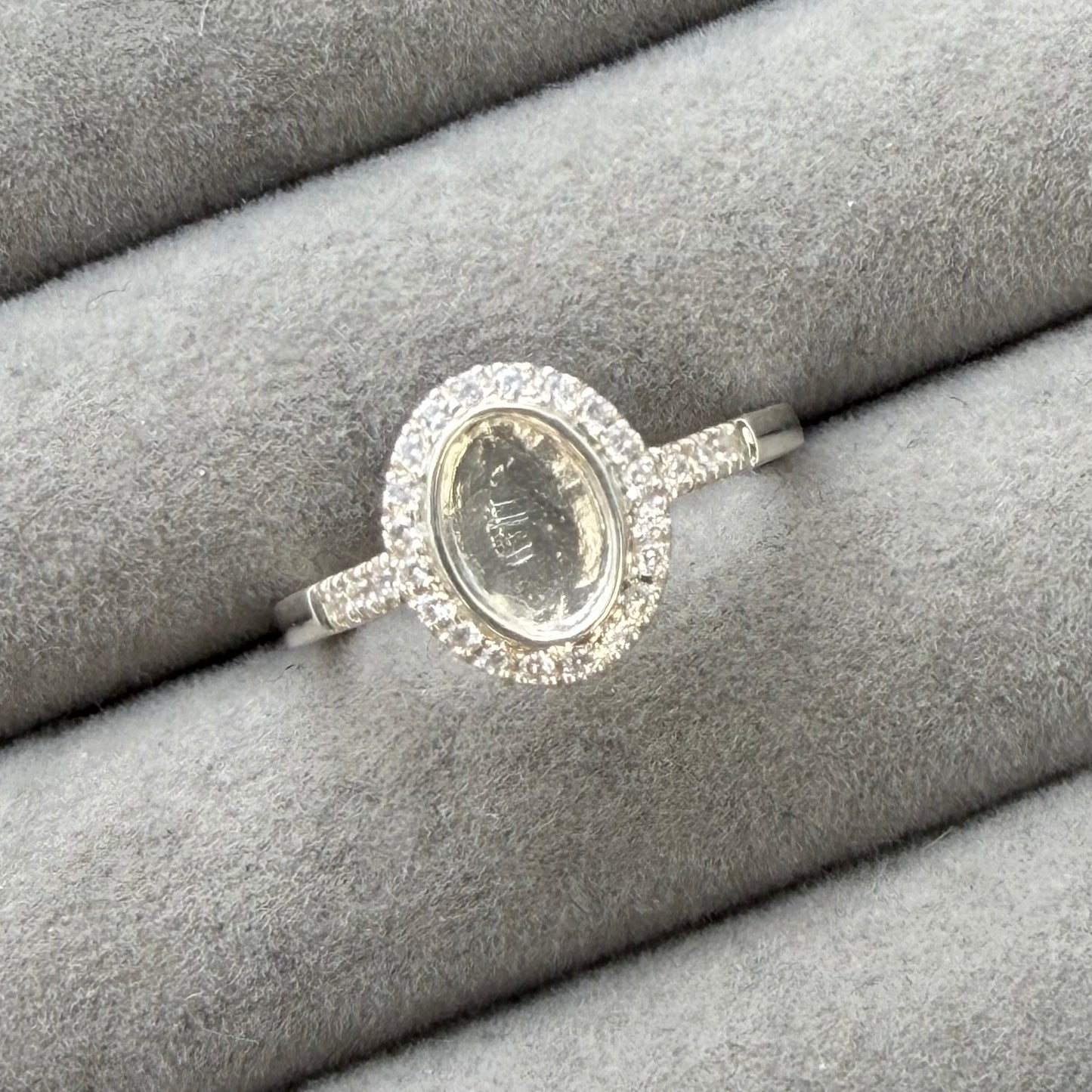 Aimy cubic zirconia oval ring
