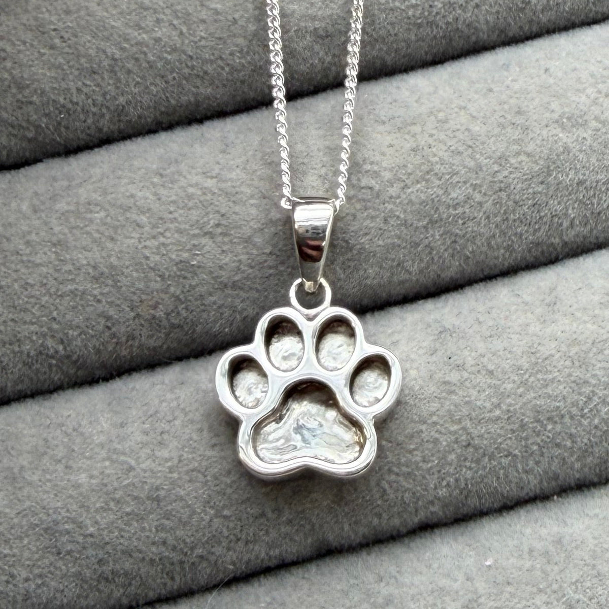 Petite paw print pendant