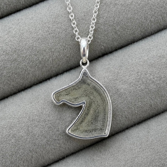 Horse head pendant