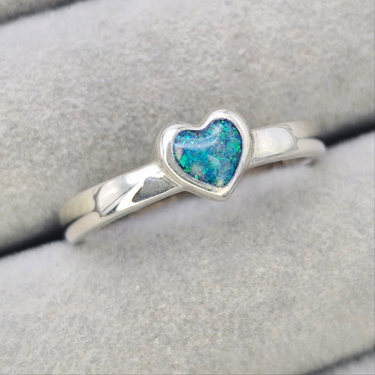Heart signet ring
