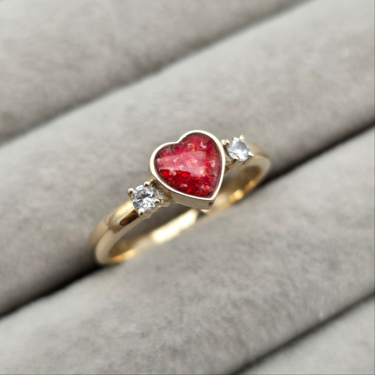 9ct gold Heart with two cz ring