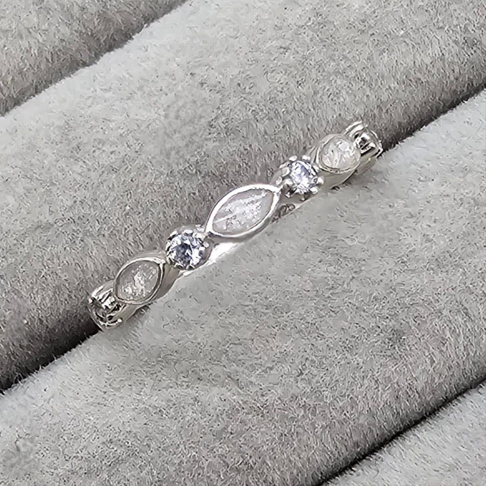 Half marquuse cz ring