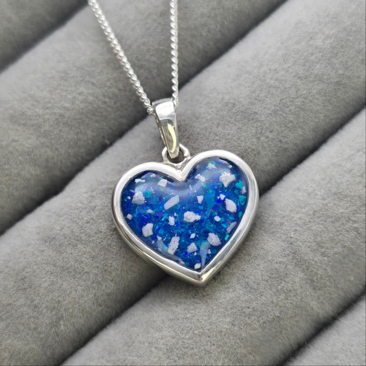 Thick Trim heart Pendant