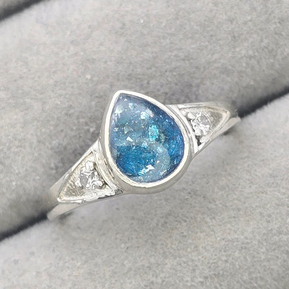 Teardrop double CZ ring