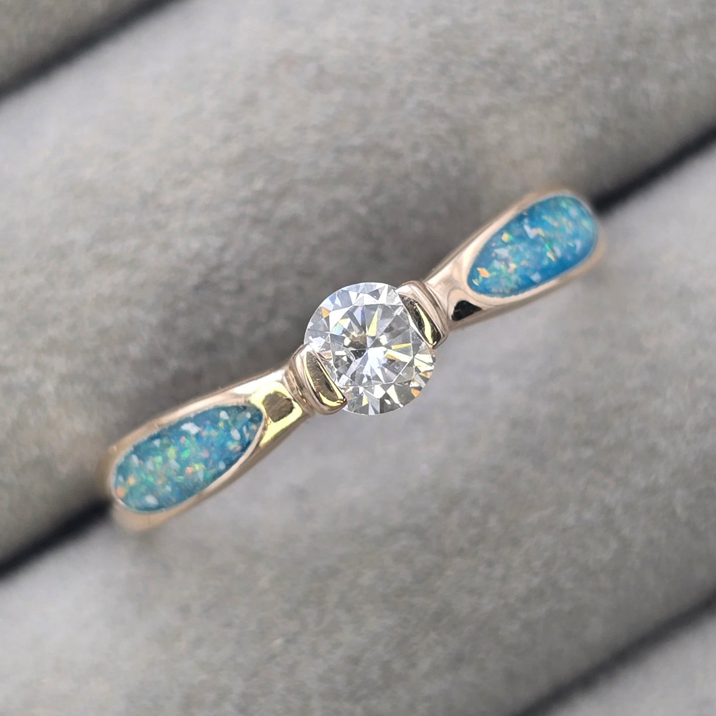 9ct gold solitaire CZ ring
