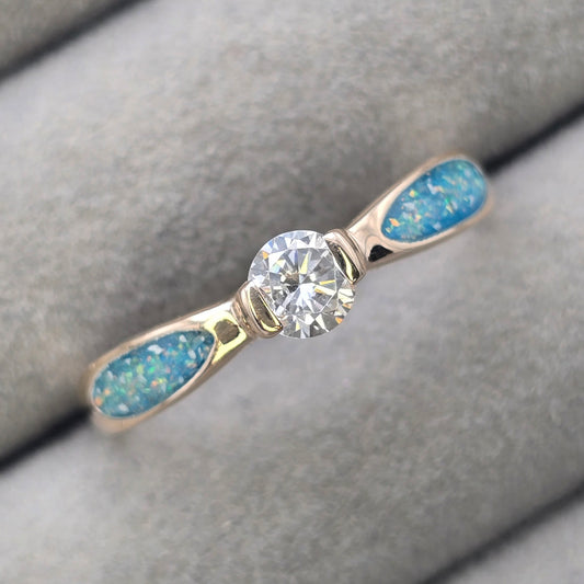 9ct gold solitaire CZ ring