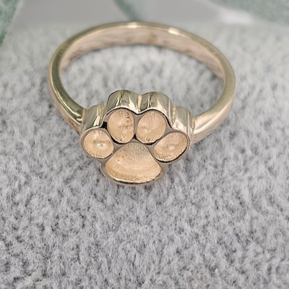 9ct gold Paw print ring