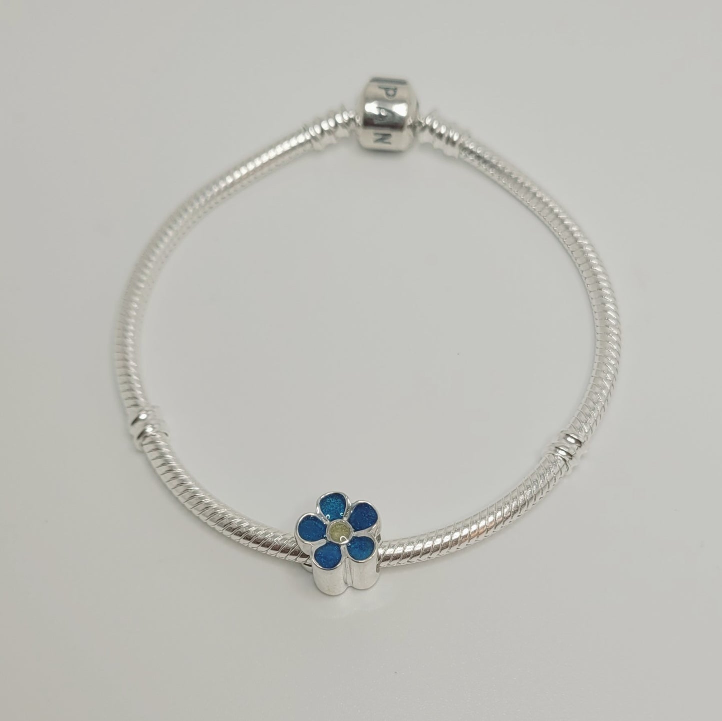 Forget me not charm