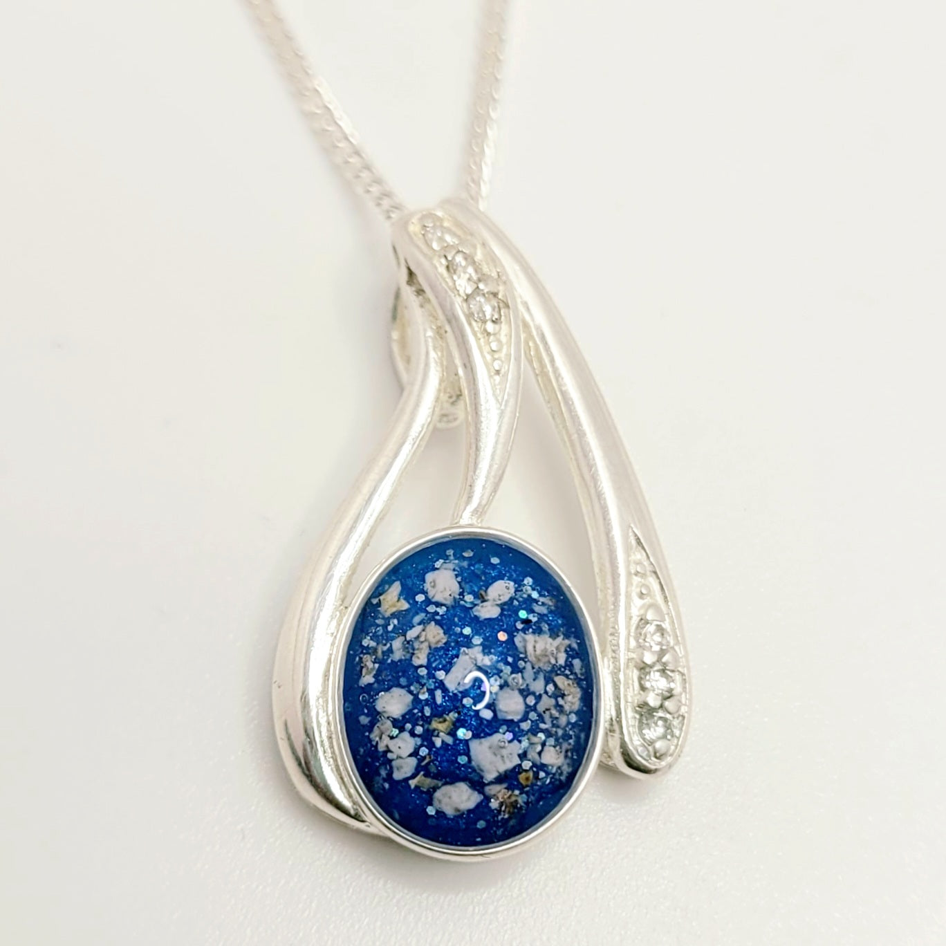 Cubic zirconia memorial pendant