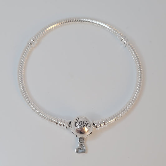 European love charm bracelet