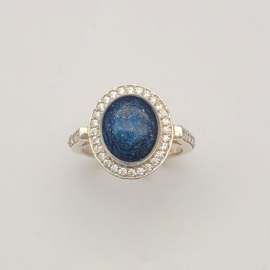 Oval statement ring