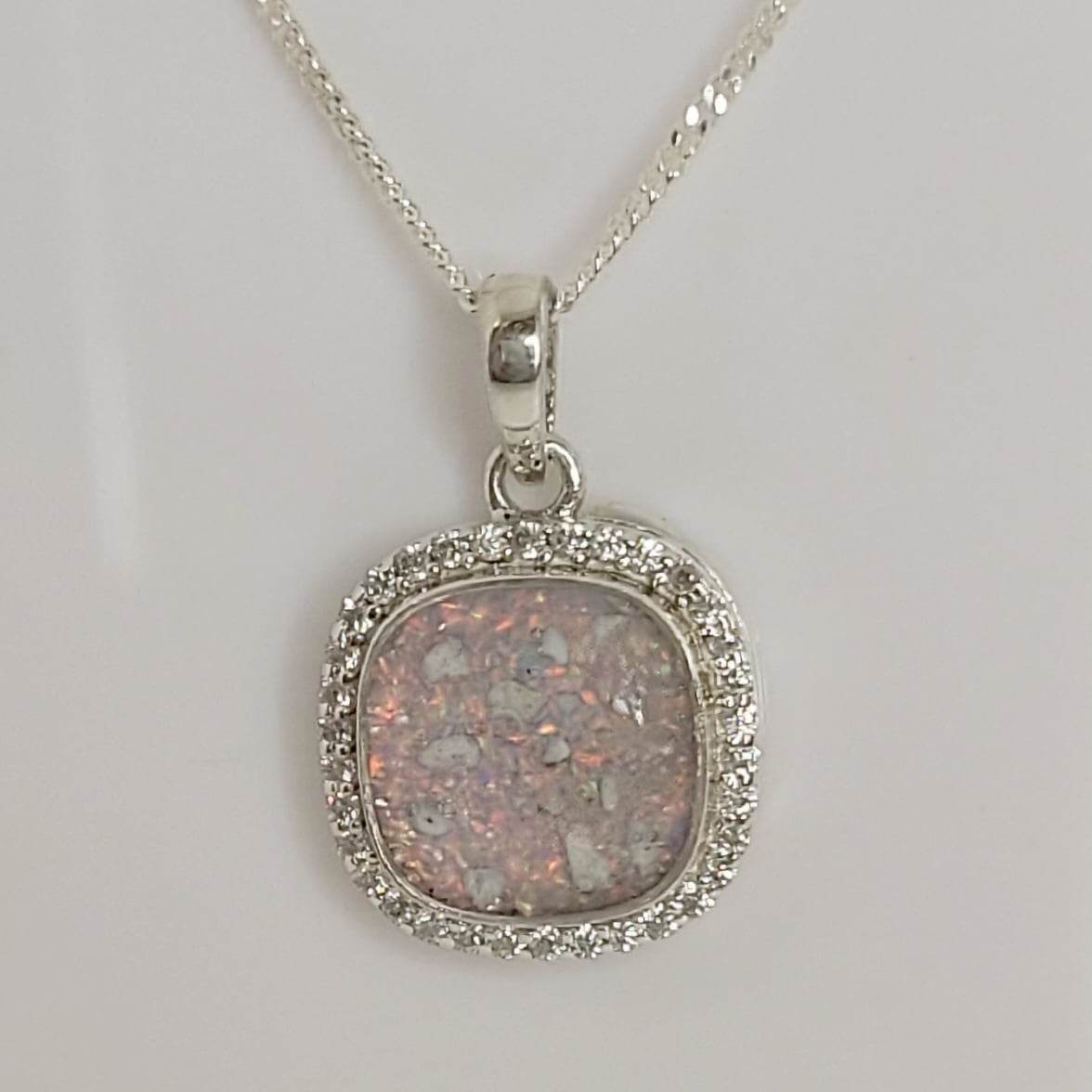 Square cushion cz pendant