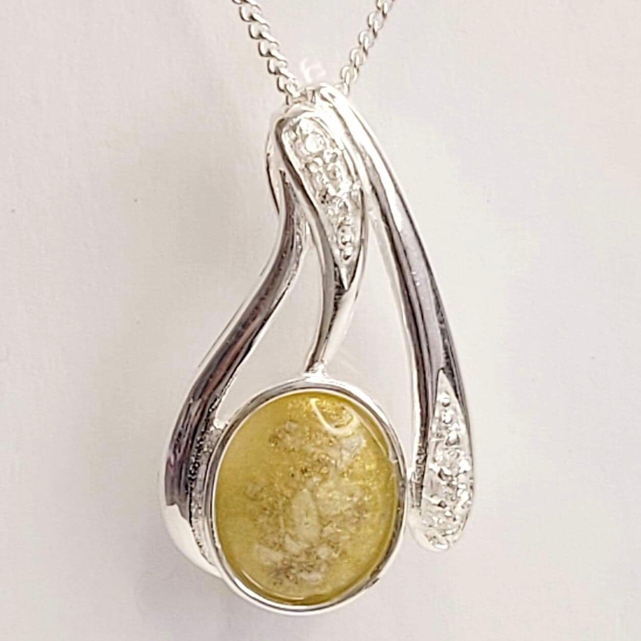 Cubic zirconia memorial pendant